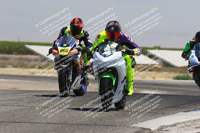 media/Aug-03-2025-TrackDaz (Sun) [[bf4a71acf9]]/B Group/1220pm (Wheelie Bump)/
